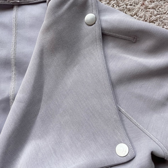 Lululemon Rally Wrap - Picture 4 of 8